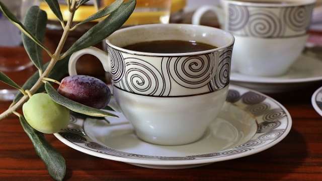 شركة تركية تنتج القهوة من ”نوى” الزيتون