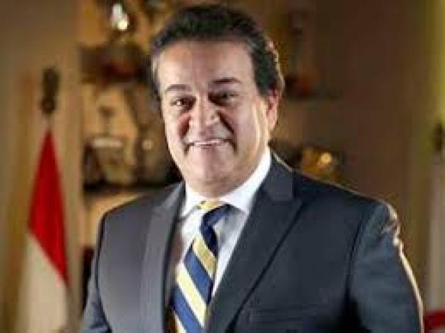 الدكتور خالد عبد الغفار وزير التعليم العالى والبحث العلمى 