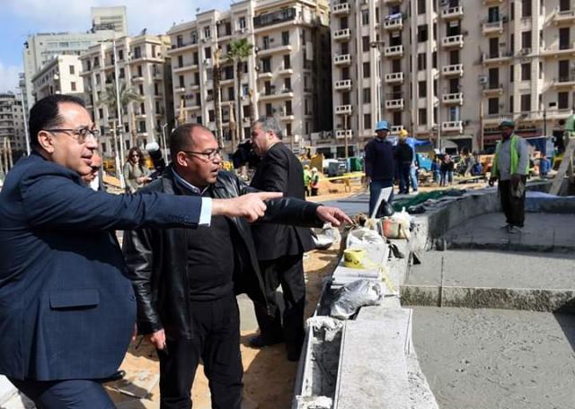 مدبولى يتفقد أعمال تطوير ميدان التحرير .. ويأكد على ضرورة الإلتزام بالتوقيتات الزمنية المحددة لأعمال التطوير