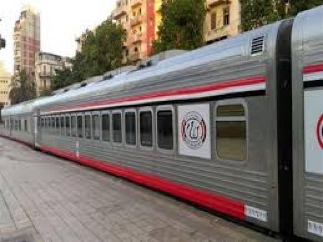 السكة الحديد : تشغيل 5 قطارات اضافية لتقليل الإزدحام بالقطارات