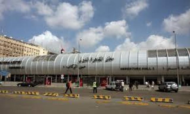 مطار القاهرة الدولى 
