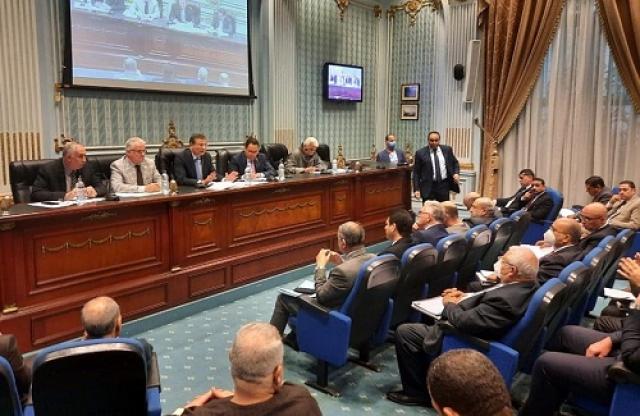 علاء فاروق يفتح أجندة البنك الزراعي المصري أمام لجنة الزراعة في البرلمان