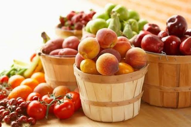 دراسة تكشف فوائد تناول 5 حصص يوميا من الفاكهة والخضر
