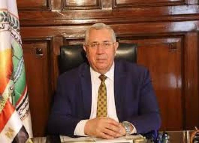 وزير الزراعة يوجه بحل مشكلات منتفعي الريف المصري بمنطقة المغرة 