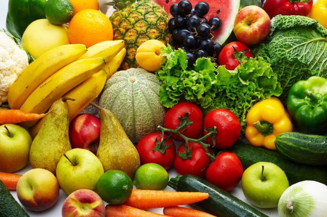 أسعار الخضروات والفاكهة اليوم الخميس 23 - 12 - 2021