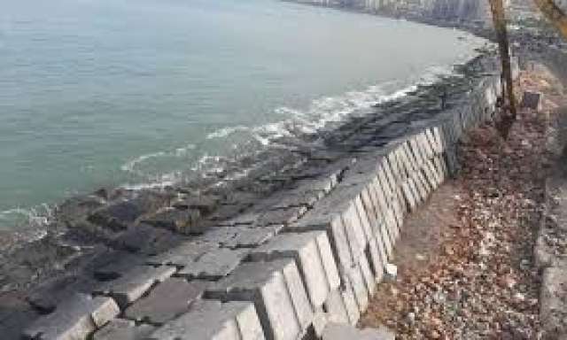الري: حائط بحري لحماية الأسكندرية من البحر بطول 835 متر