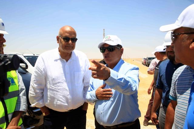 الريف المصرى الجديد: تكثيف أعمال المرحلة الأولى من مد أراضى ال ١.٥ مليون فدان فى غرب المنيا بالكهرباء