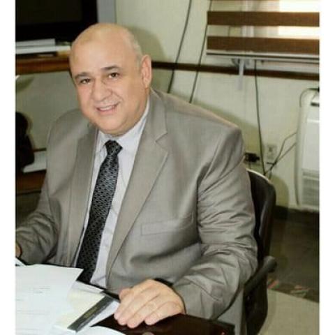 الدكتور أشرف خليل