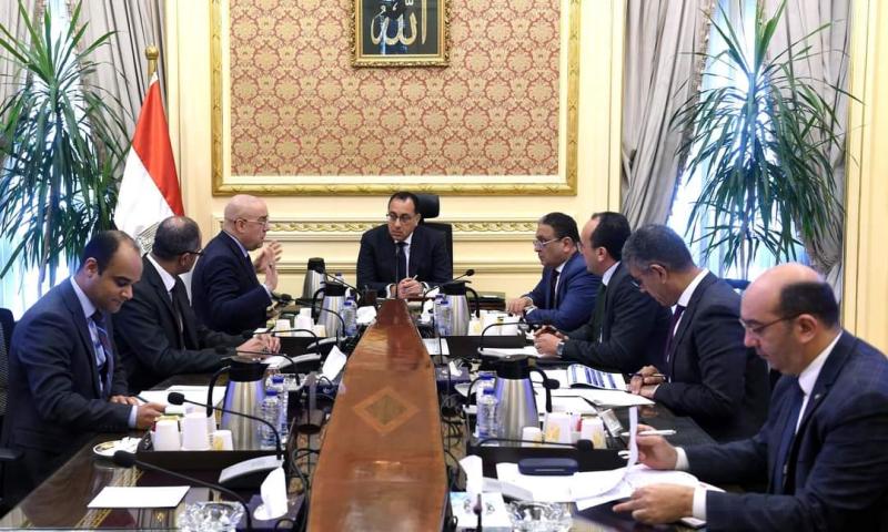 الحكومة: إقامة 5 محطات لتحلية مياه البحر بالإسكندرية