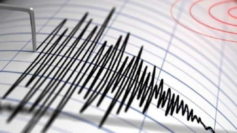 زلزال مخيف يضرب مصر شرقا بقوة 7.7 درجة