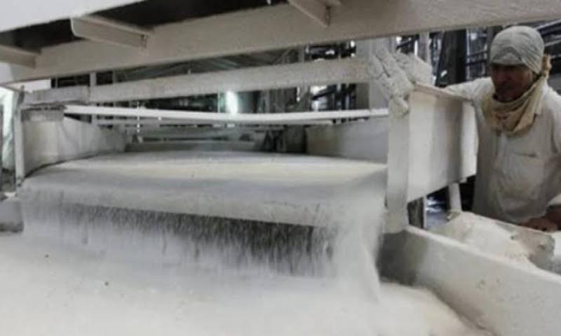 «الصناعات التكاملية» تطمئن المصريين بشأن إنتاج السكر