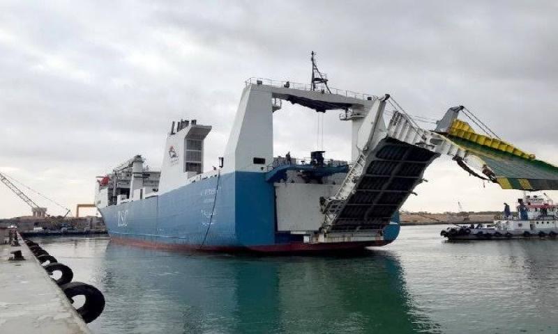ميناء العريش يستقبل أول سفينة «رورو».. و«اللوجستيات» تعدد فوائدها لزيادة الصادرات