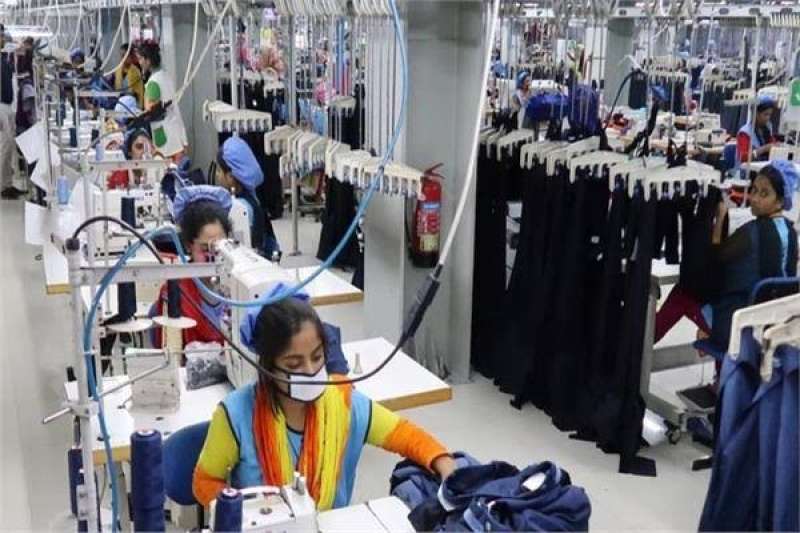 شعبة الملابس: تكلفة الاستيراد سبب اتجاه البراندات العالمية للتصنيع في مصر