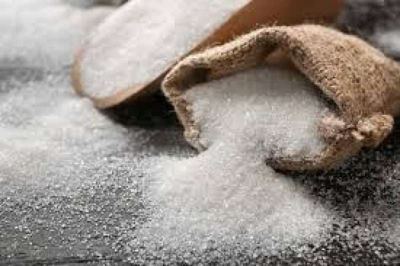 «التموين» تستورد 200 ألف طن سكر
