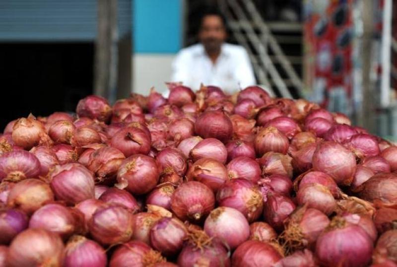 الهند تفرض حظراً على صادرات البصل
