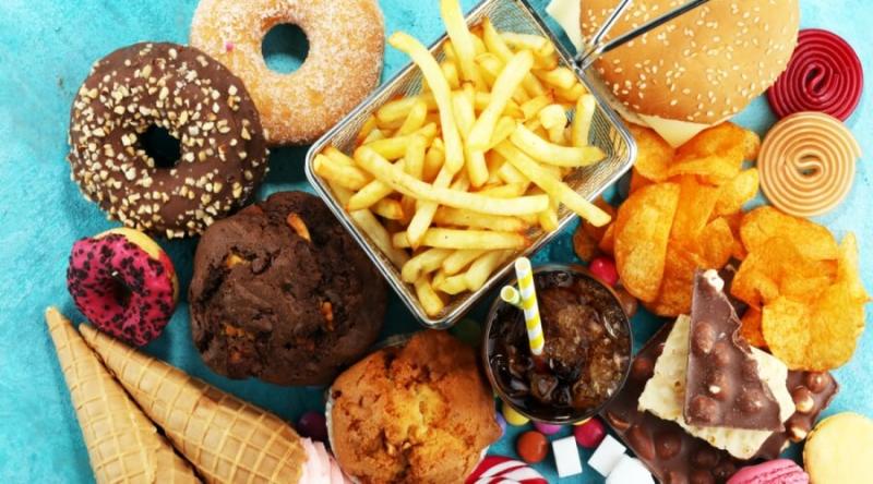 أكلات ممنوع تقديمها لمرضى الكوليسترول خلال رمضان