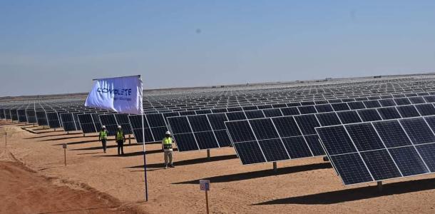 شعبة «الطاقة المستدامة» تعلن عن معدلات تنفيذ محطة طاقة بنبان الشمسية