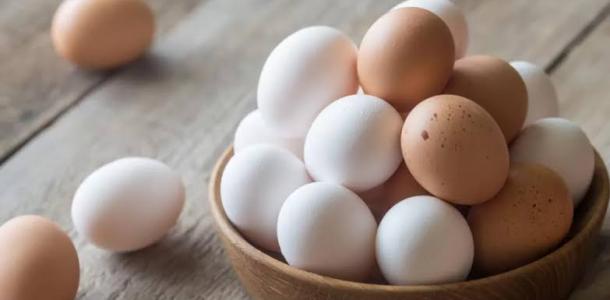 سعر طبق البيض فى المزارع والمحلات اليوم السبت 27- 4 - 2024