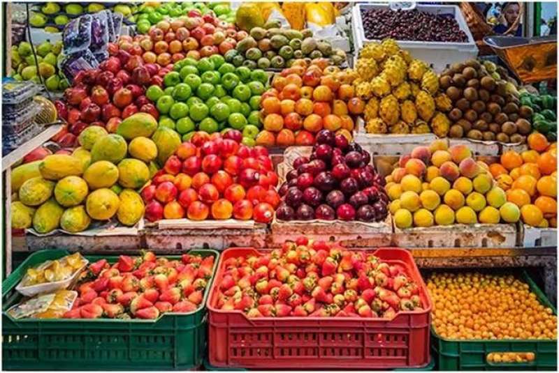 تباين اسعار الفاكهة بسوق العبور اليوم الخميس 6/6/2024