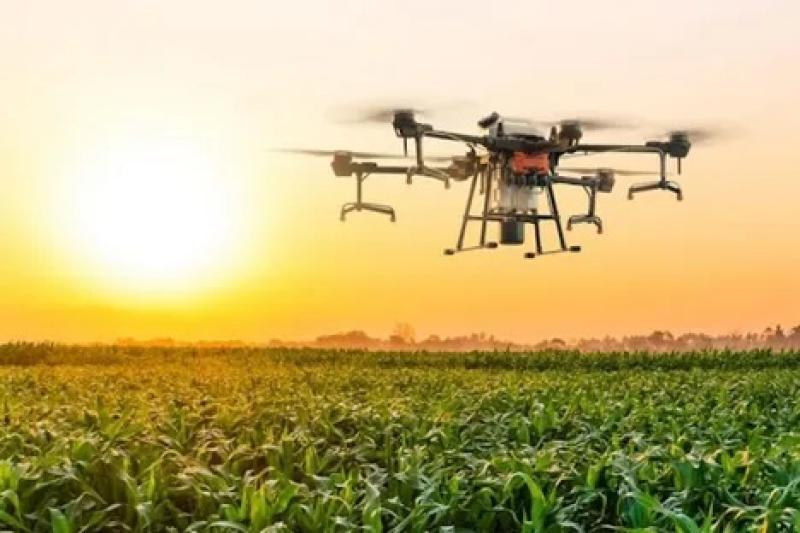 الطائرات بدون طيار تحدث ثورة في الزراعة بجنوب أفريقيا
