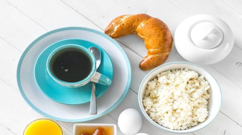 دراسة تحذر من الإفراط في تناول البيض والقهوة والأرز