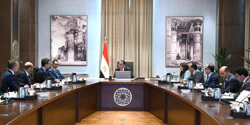 رئيس مجموعة ”إنفورما” البريطانية: حريصون على توسيع استثماراتنا بمصر