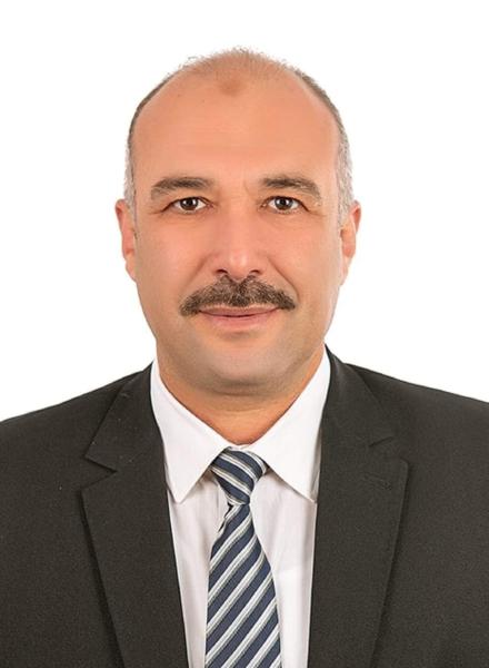 الدكتور احمد عضام