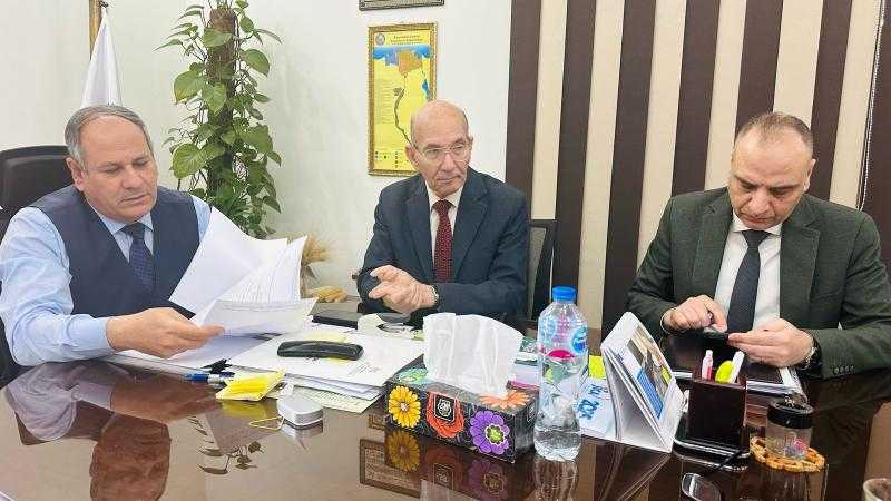 التجهيز لحملة قومية لمكافحة ذبابة الفاكهة حيويا