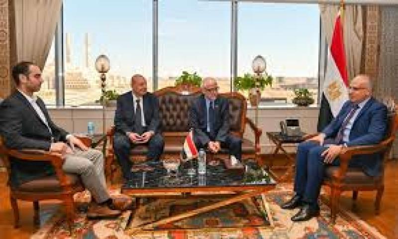 الري تبحث تعزيز البحث العلمي في تحلية المياه مع معهد البحر المتوسط