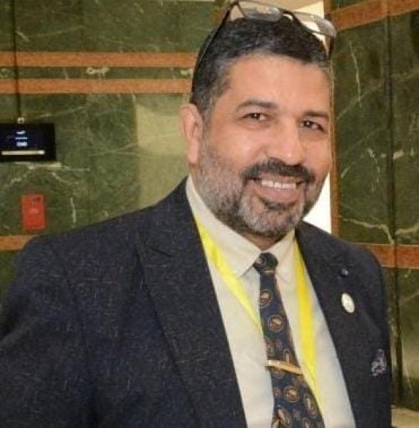 عقل الإنسان AG والذكاء الاصطناعي AI