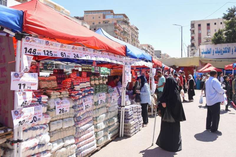 تفاصيل زيارة وزير التموين إلى سوق اليوم الواحد بالعجمي فى الإسكندرية