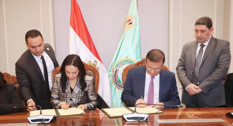 ”الزراعة” و ”التضامن الإجتماعي” يوقعان بروتوكول تعاون مشترك لدعم مبادرة ”ازرع”