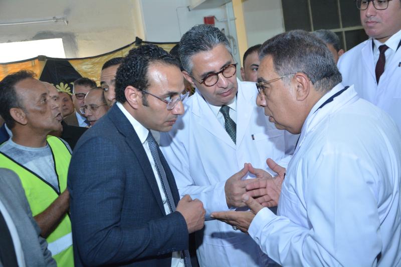 إستمرار مبادرات اليوم الواحد ومول المنصورة.. تفاصيل جولة وزير التموين بالدقهلية
