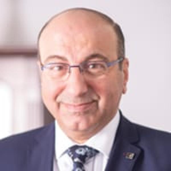 ”الأرض” تنعى العالم الجليل الدكتور أشرف المرصفي
