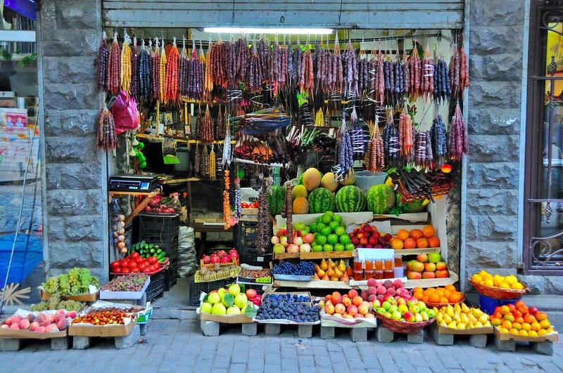 جورجيا تفتح طريق الفاكهة إلى العالم