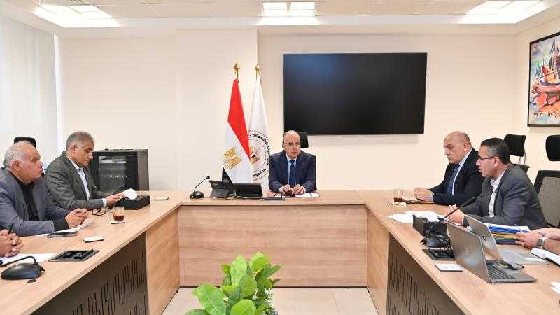 وزير الري يتابع المنظومة المائية بمحافظة البحيرة خلال فترة أقصى الاحتياجات