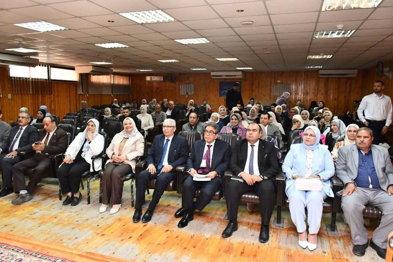 طلاب طب بيطري قناة السويس يطوعون الذكاء الاصطناعي لإدارة مزارع الماشية