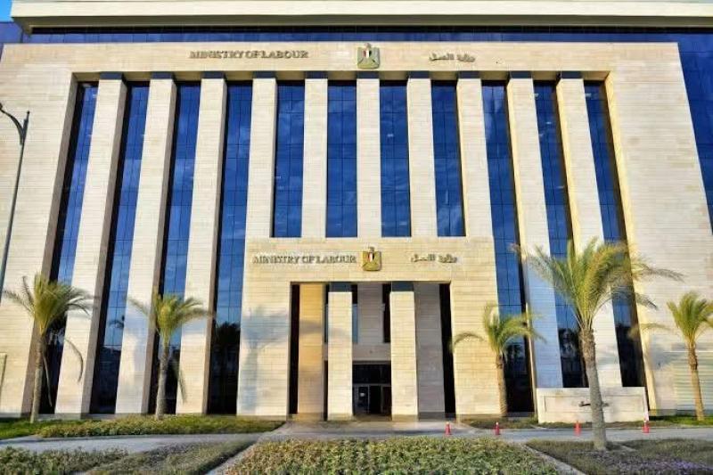 براتب 500 دولار شهريَا.. لبنان تطلب عمالة زراعية مصرية
