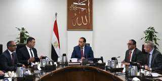 الحكومة: اعتماد تكنولوجيات حديثة لتحلية المياه