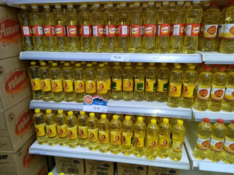 استقرار نسبي في سوق الزيوت.. خطوات للتصنيع المحلي