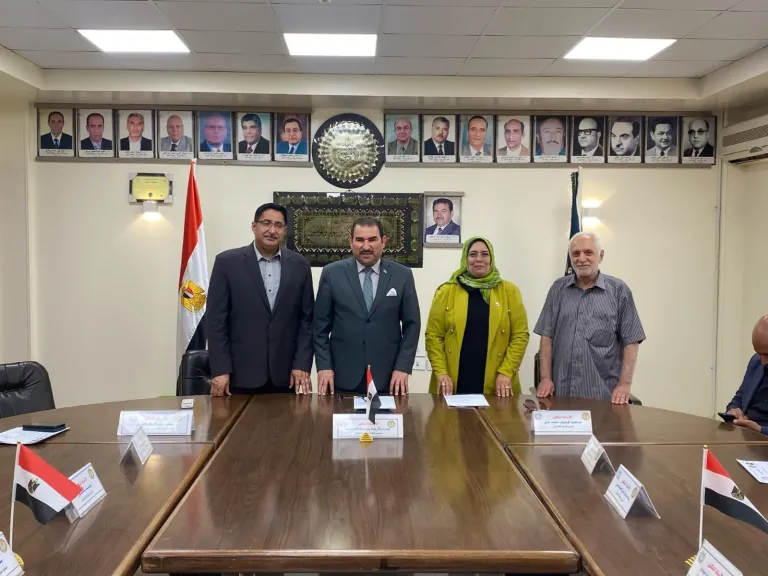 «الزراعة» و«الأزهر» يطلقان شراكة بحثية لمكافحة الحشائش