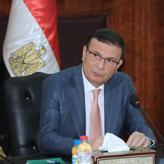 وزير الزراعة يوجه بزيادة عدد منافذ بيع السلع بأسعار مخفضة بالمحافظات