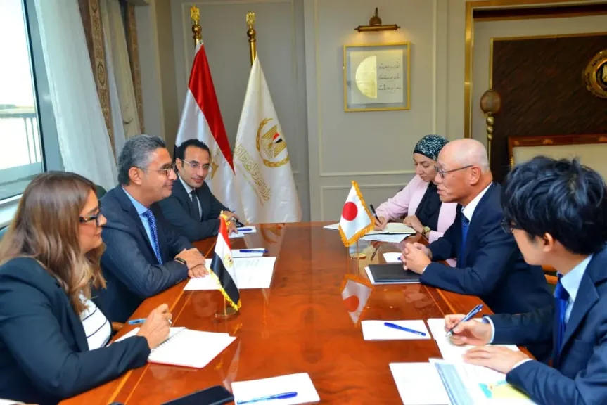 وزير التموين وسفير اليابان بالقاهرة يناقشان تعزيز فرص الاستثمار والتعاون المشترك