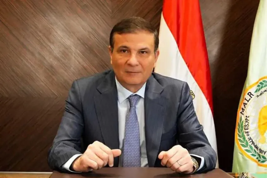 علاء فاروق وزير الزراعة واستصلاح الأراضى
