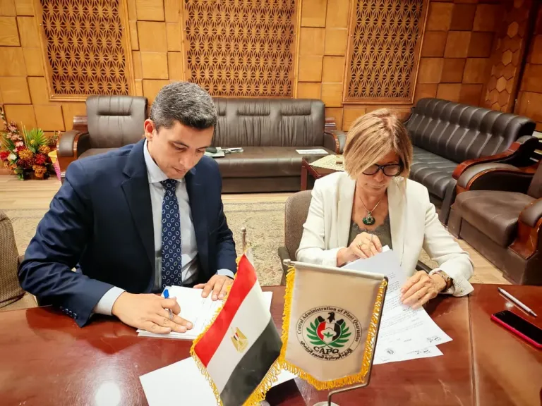 بروتوكول لتوعية المزارعين بمنظومة تكويد الصادرات الزراعية.. تفاصيل