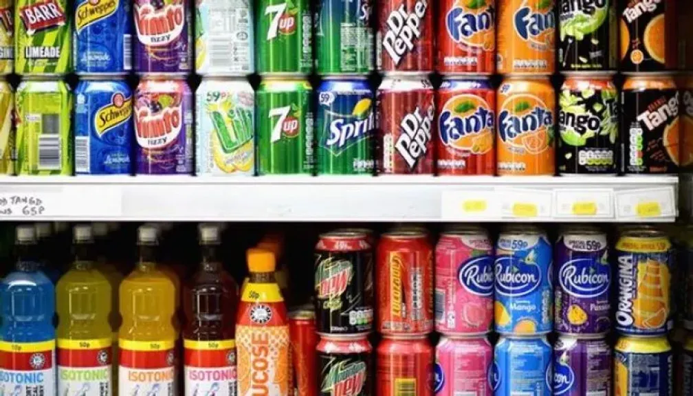 ضرائب 20% على المشروبات الغازية.. وجمعية الخبراء تطالب بحوار مجتمعي