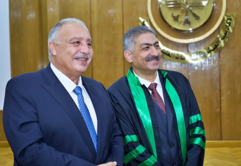 أحمد النجار ينال الماجستير عن أطروحة «الجرائم الإلكترونية»