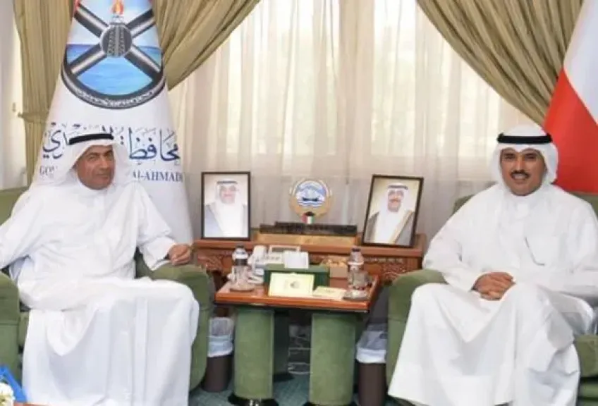 العبيد يطلق مبادرة لزراعة السنط الأسترالي في الأحمدي بدولة الكويت