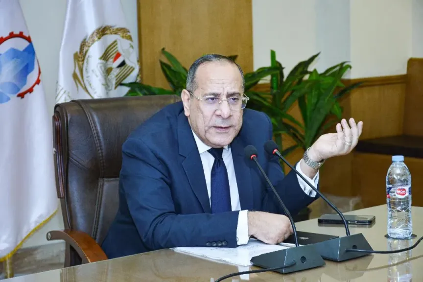 اتموين تطرح زجاجة زيت جديدة بـ27 جنيها.. تعرف عليها