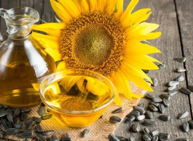 ارتفاع أسعار زيت عباد الشمس رغم تباطؤ الطلب العالمي لهذه الأسباب ارتفاع أسعار زيت عباد الشمس رغم تباطؤ الطلب العالمي لهذه الأسباب